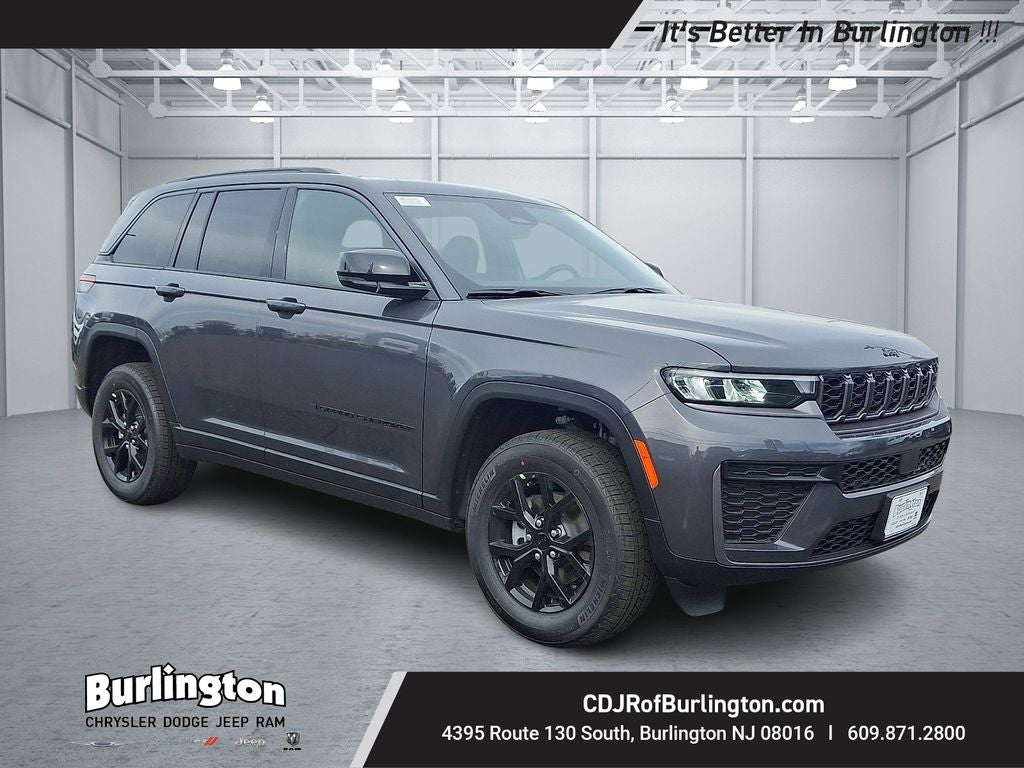 2026 Jeep Grand Cherokee GRAND CHEROKEE LAREDO ALTITUDE 4X4 in Baltic Gray Metallic Clear-Coat Exterior Paint — front three-quarter view