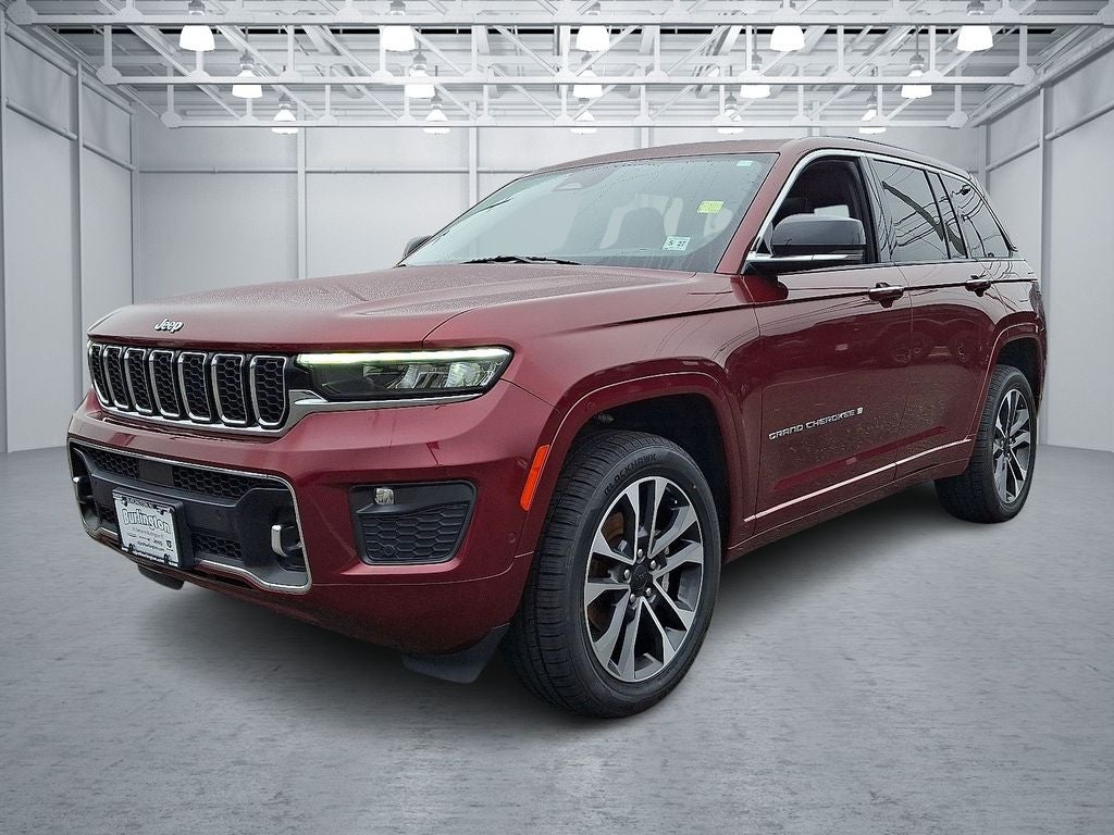 2022 Jeep Grand Cherokee — rear three-quarter view
