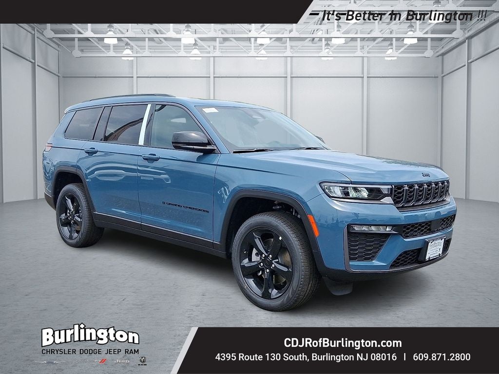 2026 Jeep Grand Cherokee L GRAND CHEROKEE L LIMITED 4X4 in Steel Blue Exterior Paint — front three-quarter view