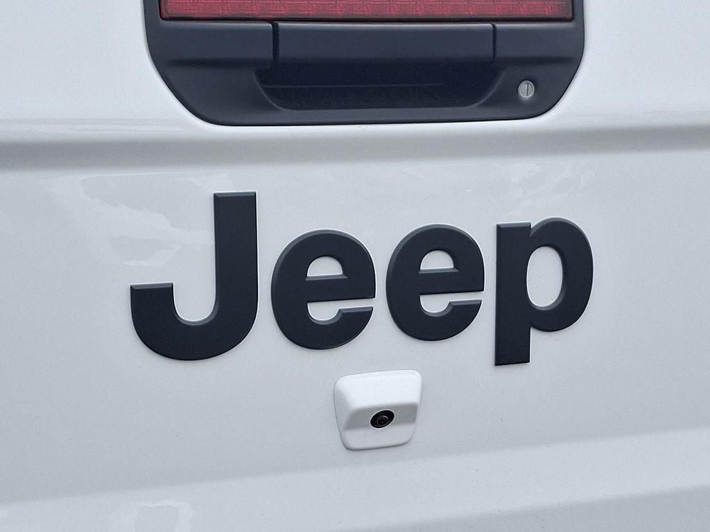 2026 Jeep Gladiator — detail view