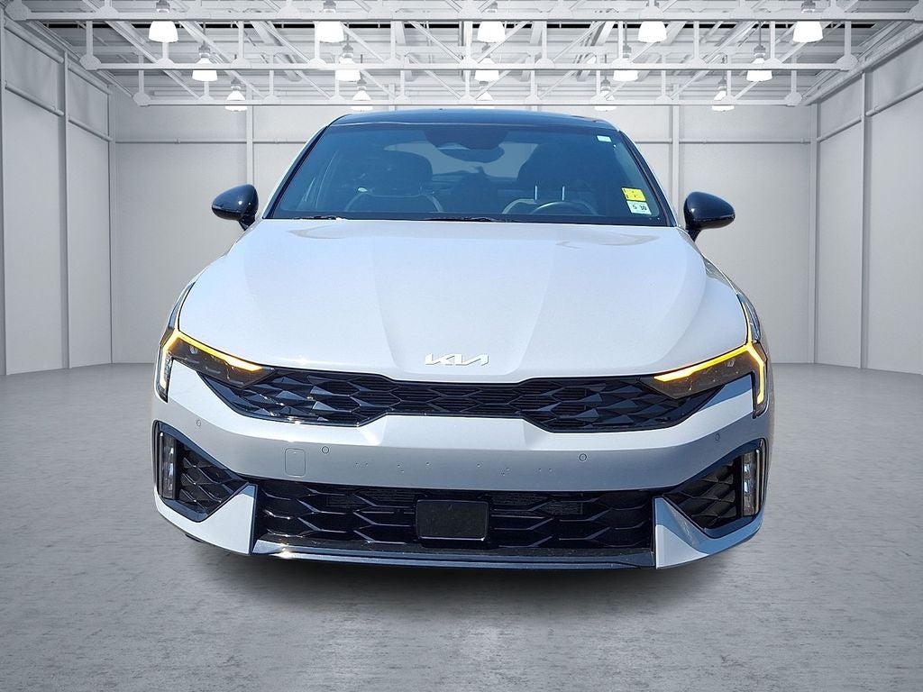 2025 Kia K5 — side profile view